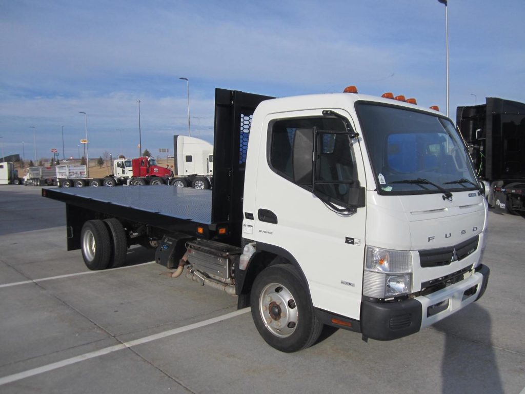 2017 MITSUBISHI FUSO FEC72S U003137 - RDO Truck Centers