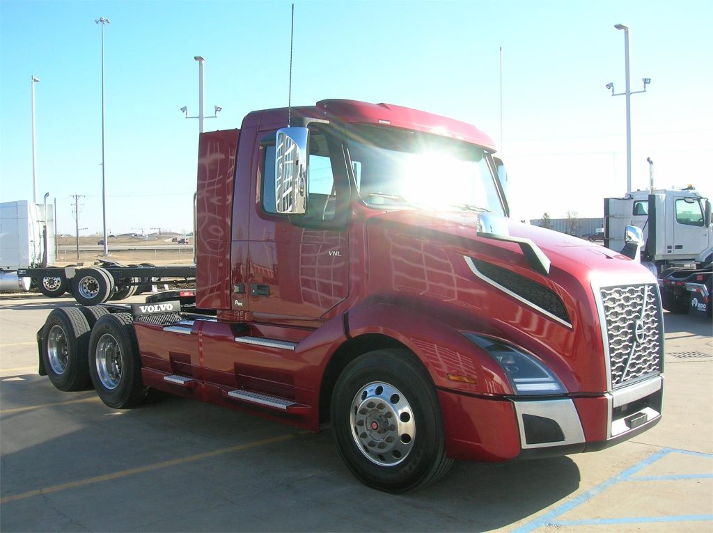 2019 VOLVO VNL64T300 - RDO Truck Centers