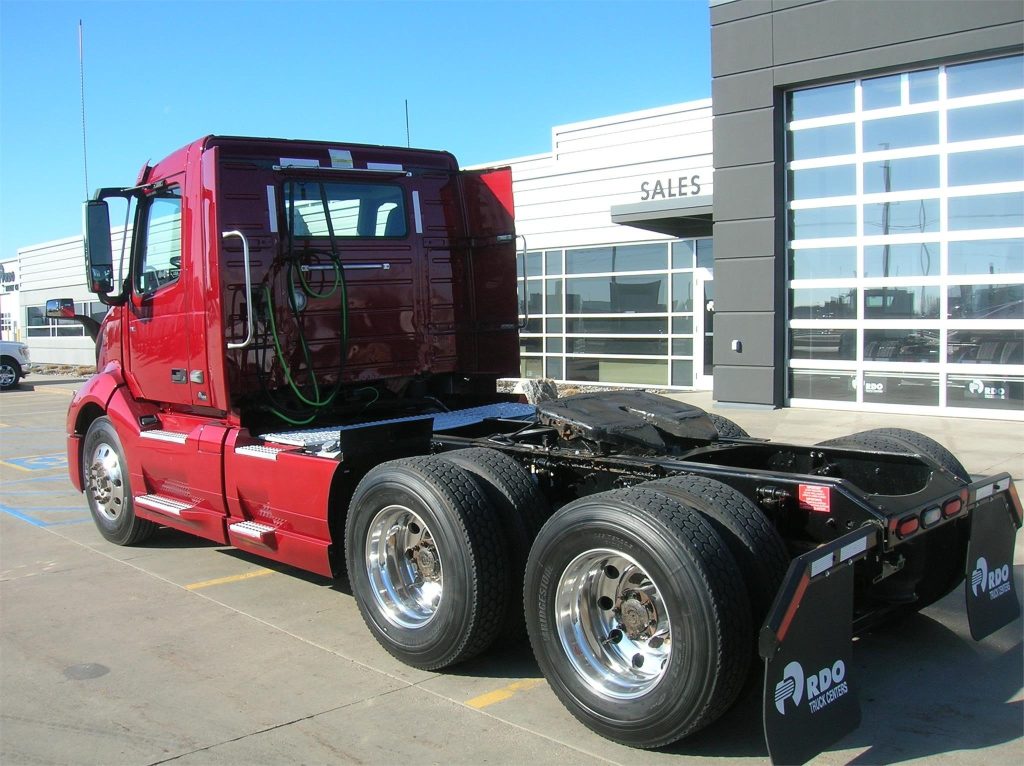 2019 VOLVO VNL64T300 - RDO Truck Centers