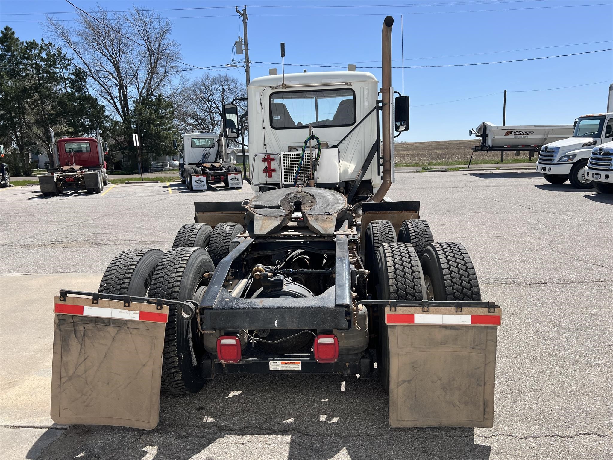 2020 MACK PINNACLE 64T - image 4 of 6