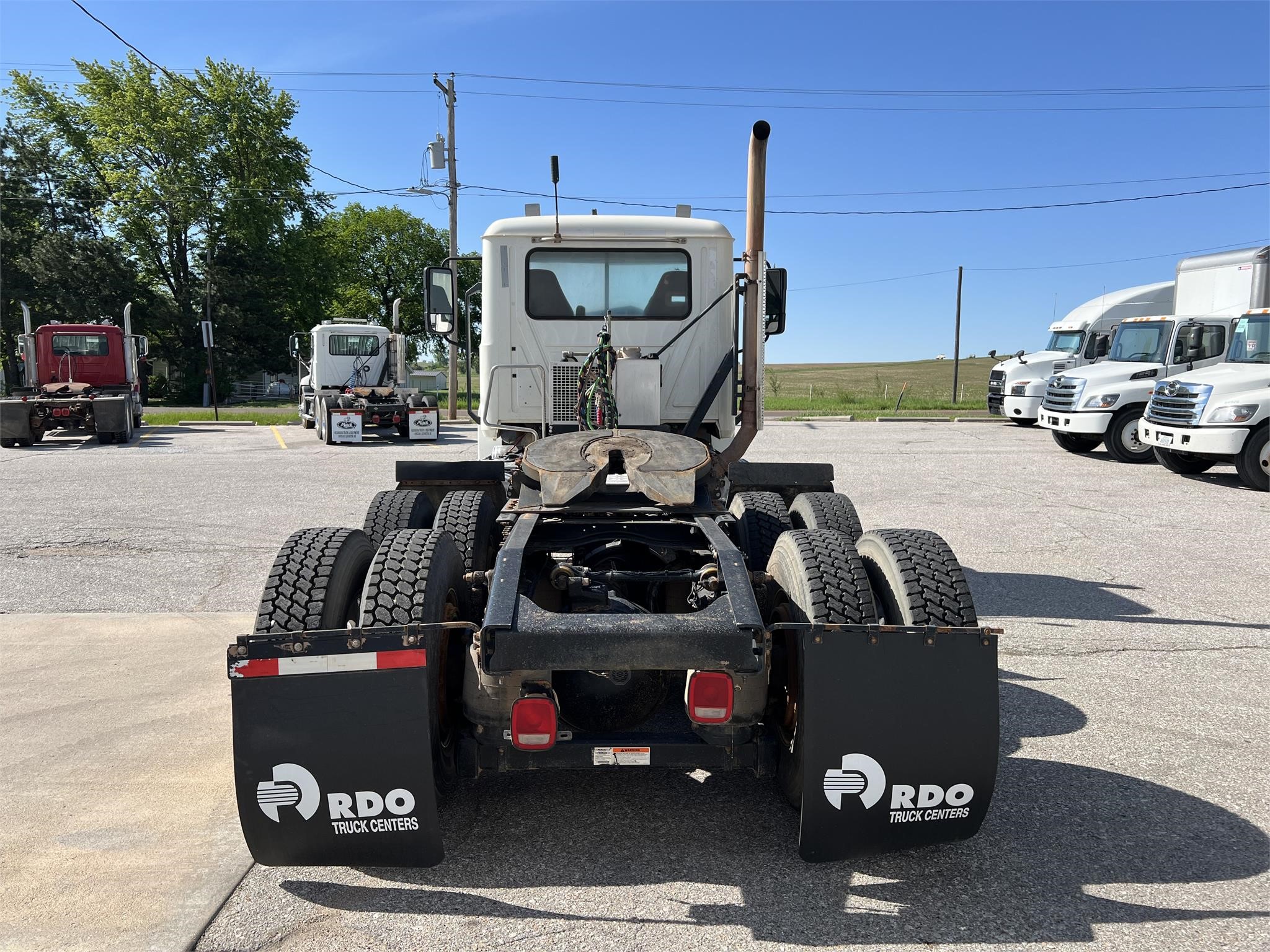 2020 MACK PINNACLE 64T - image 4 of 6