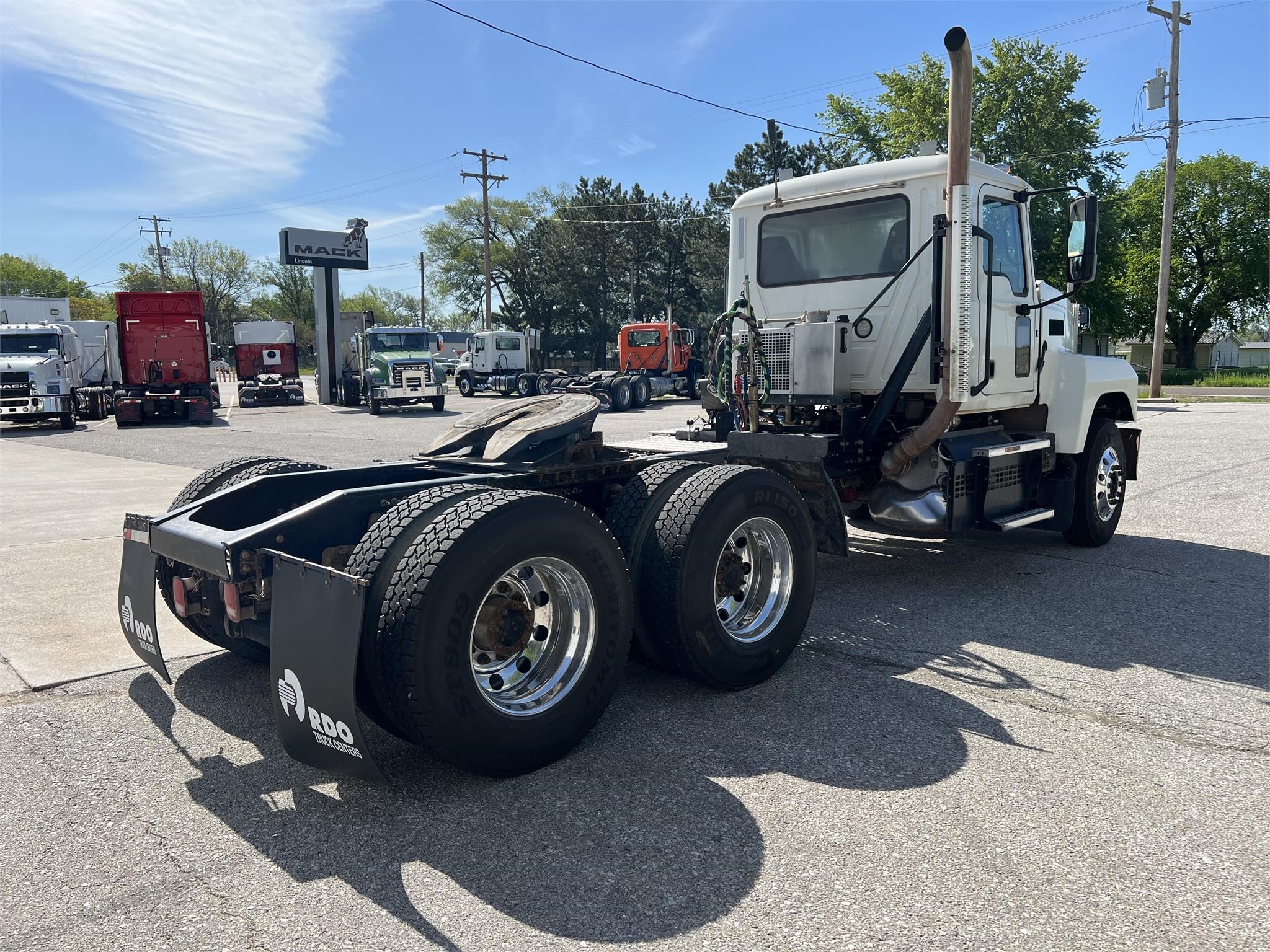 2020 MACK PINNACLE 64T - image 5 of 6