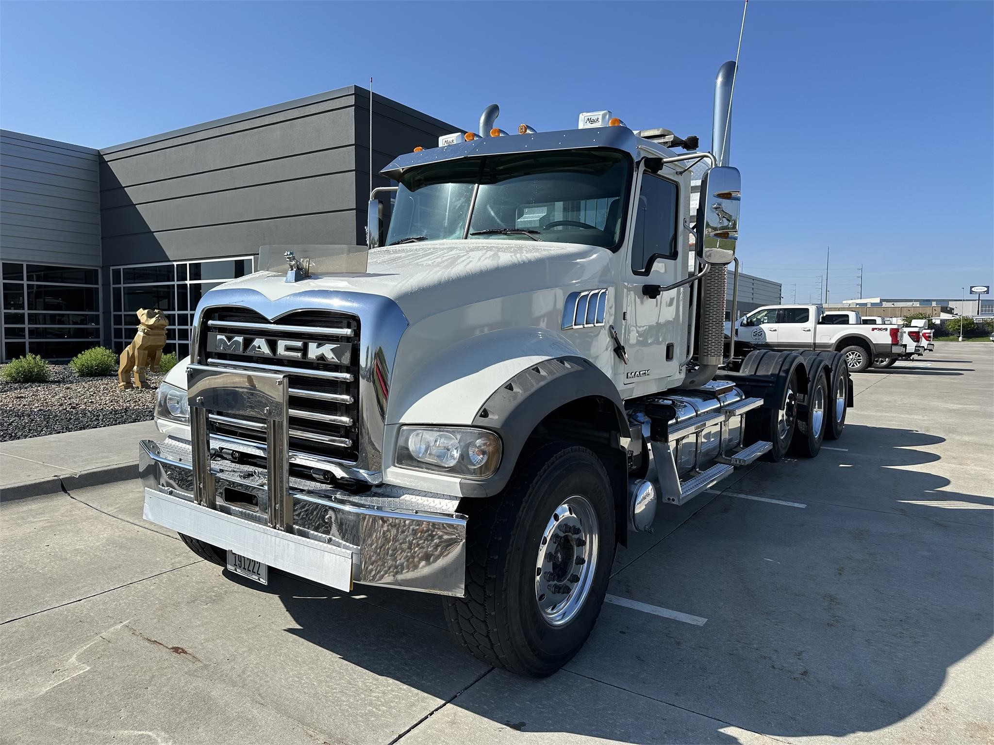 2016 MACK GRANITE GU713 - image 1 of 6