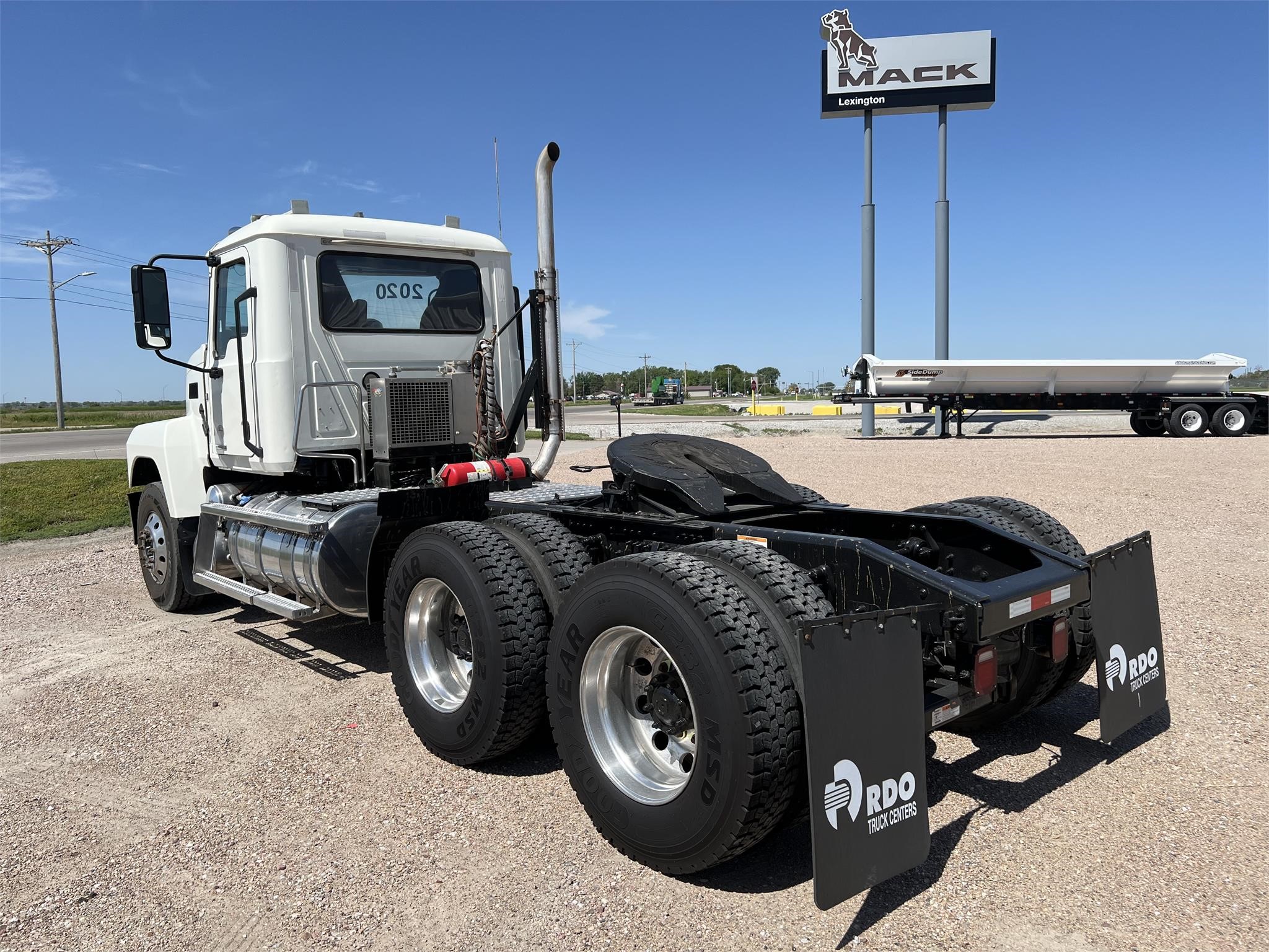 2020 MACK PINNACLE 64T - RDO Truck Centers