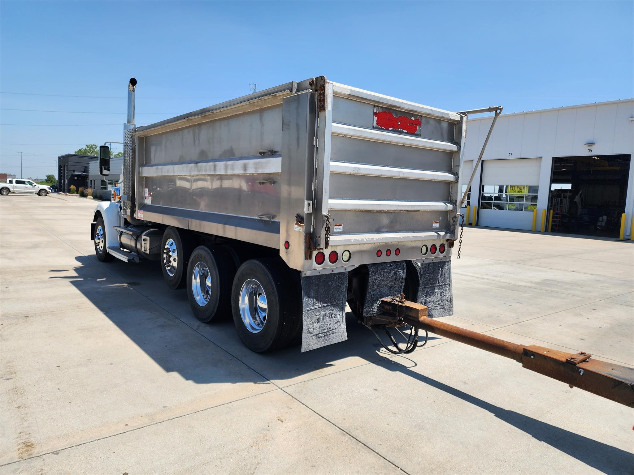 2014 FREIGHTLINER CORONADO 114 - image 3 of 6