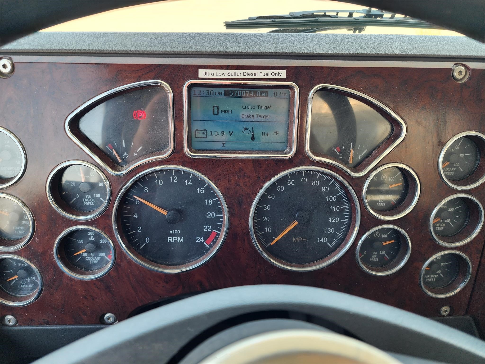 2017 MACK PINNACLE CHU613 9013400389 2017 MACK PINNACLE CHU613 9013400389