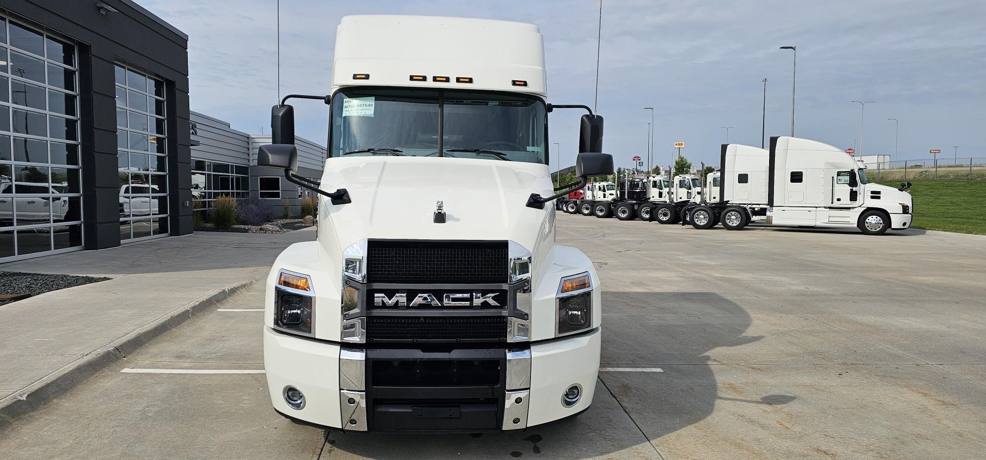 2025 MACK ANTHEM 64T 9014310711 2025 MACK ANTHEM 64T 9014310711