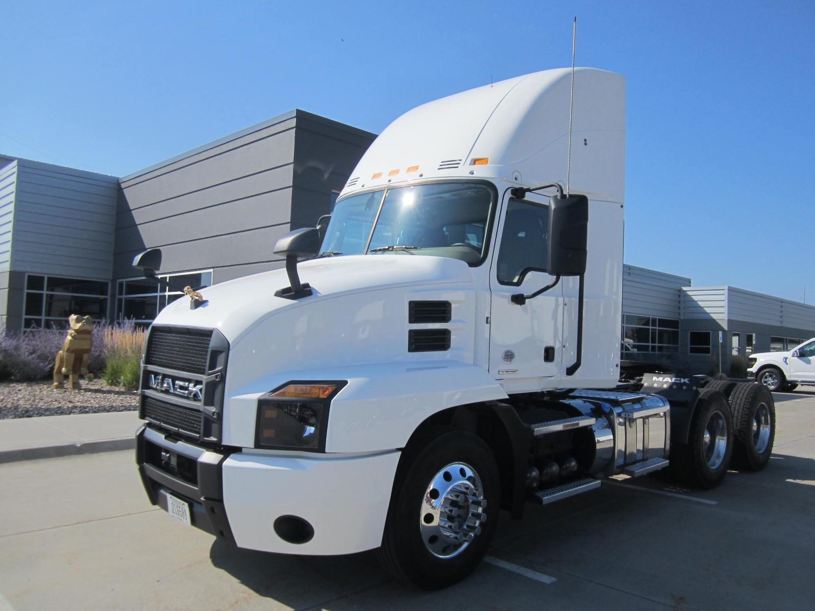 2020 MACK ANTHEM 64T - image 1 of 6