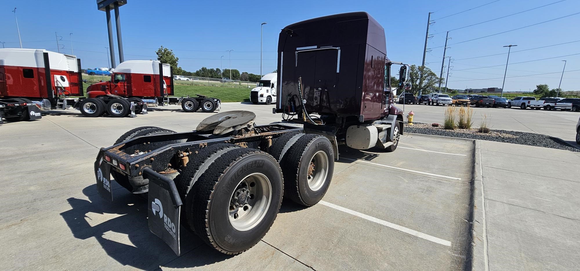 2014 MACK PINNACLE CXU613 - image 5 of 6