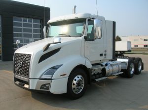 2025 VOLVO VNL64T300 9021907092