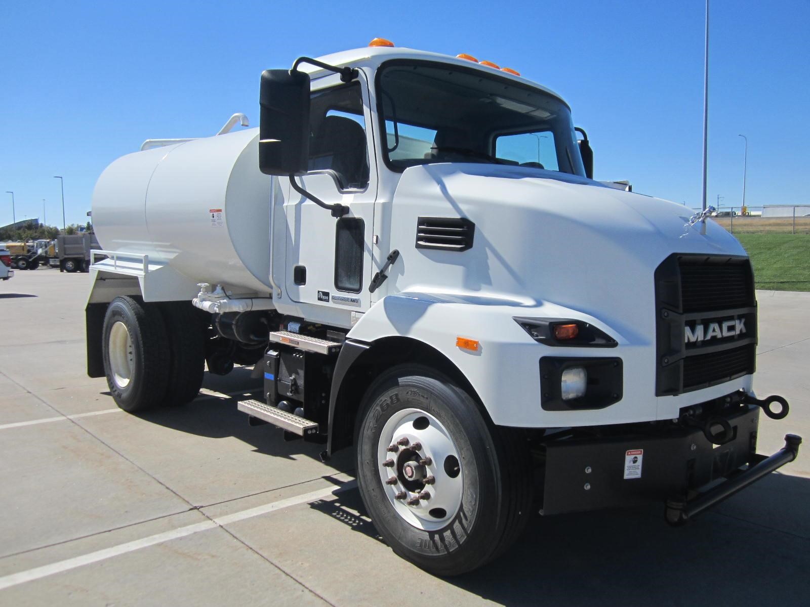 2023 MACK MD7 - image 4 of 6