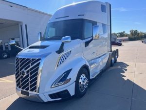 2025 VOLVO VNL64T860 9027119040