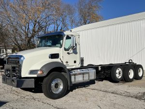 2025 MACK GRANITE 84BR 9031096633