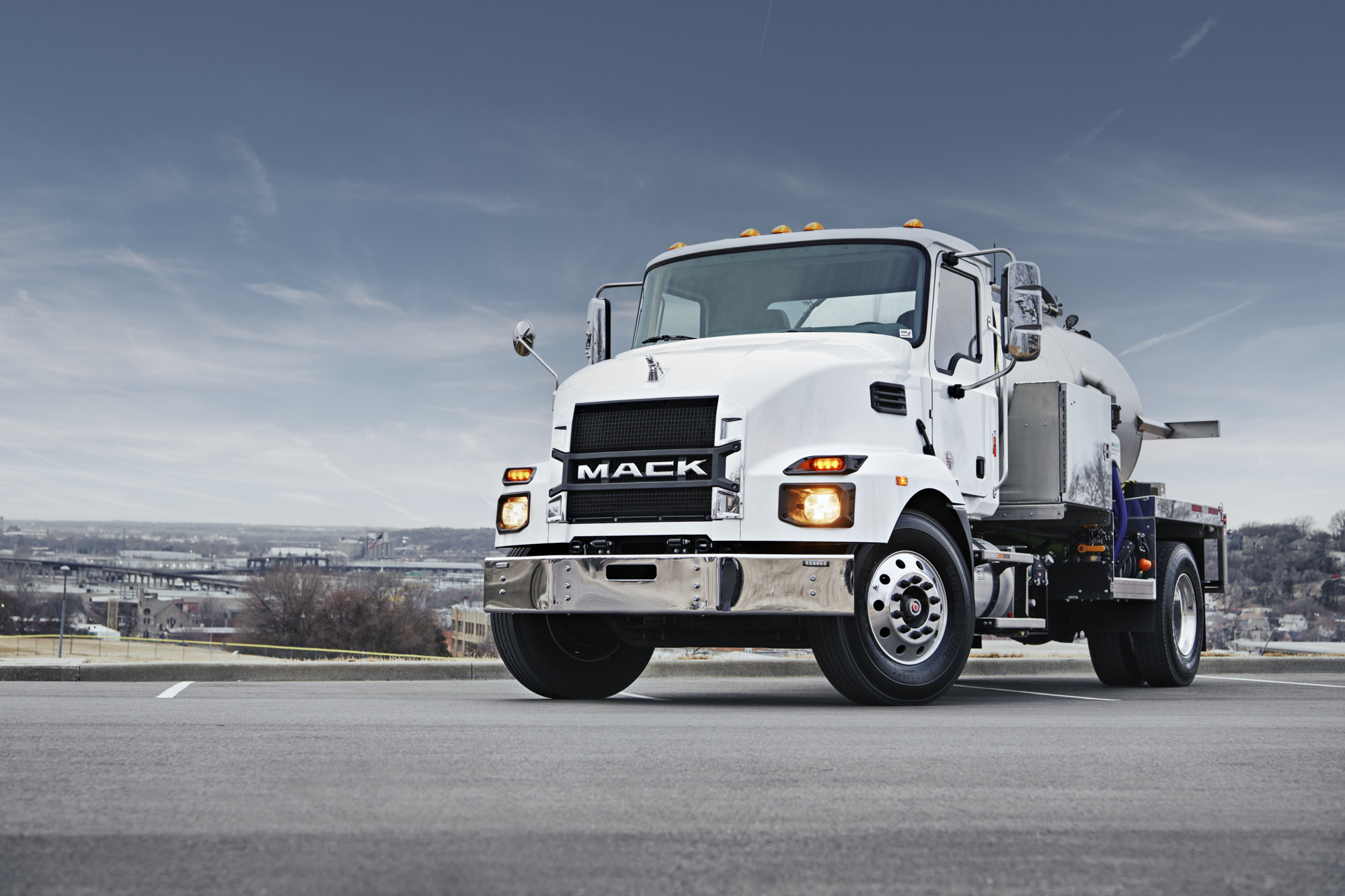 Mack MD Truck | RDO Truck Centers