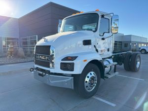 2025 MACK MD7 9034353713