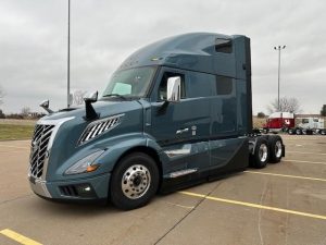 2025 VOLVO VNL64T860 9035940449