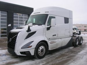 2025 VOLVO VNL64T840 9038138414