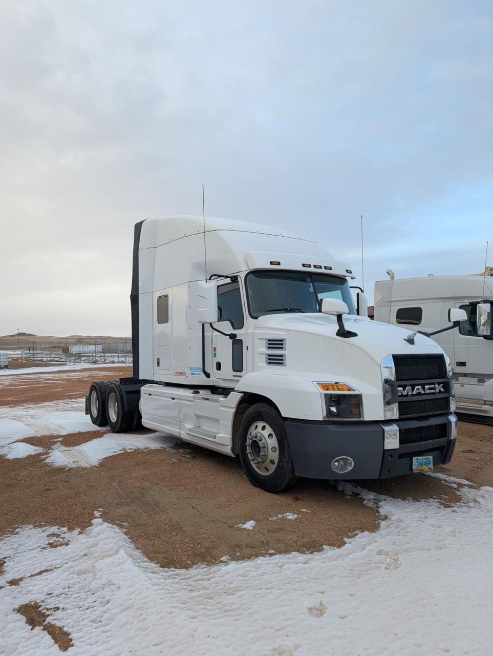 2022 MACK ANTHEM 64T - image 3 of 6