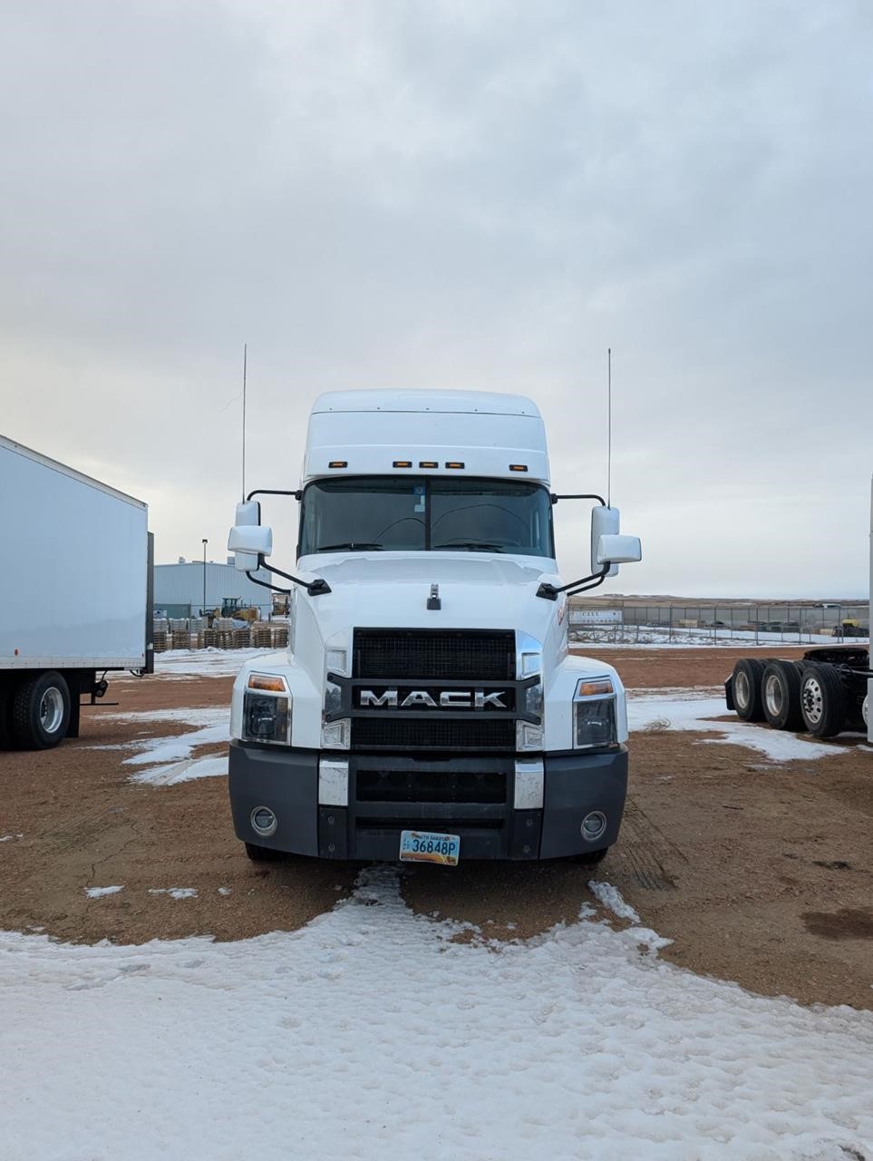 2022 MACK ANTHEM 64T - image 2 of 6