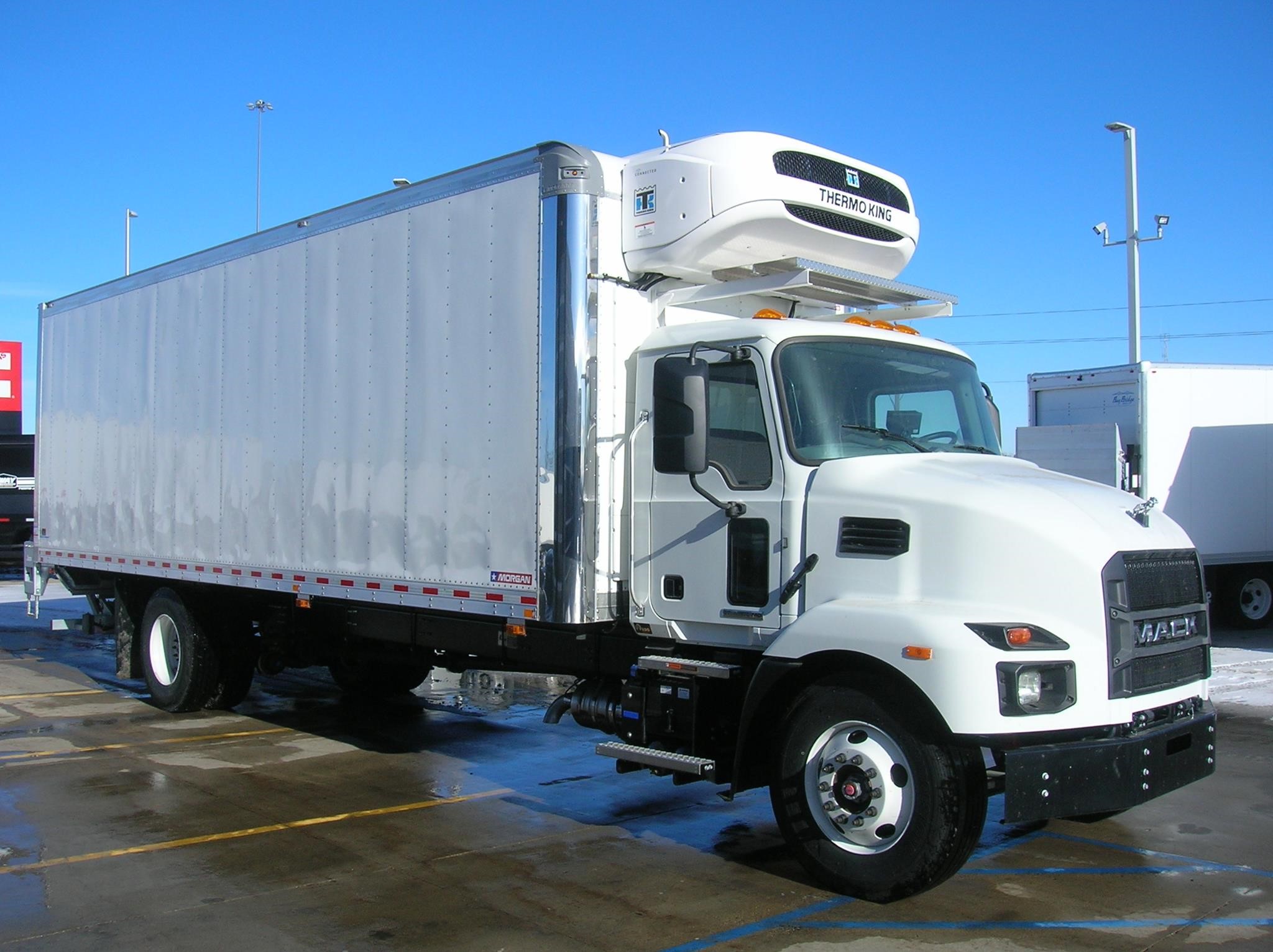 2025 MACK MD6 - image 3 of 6