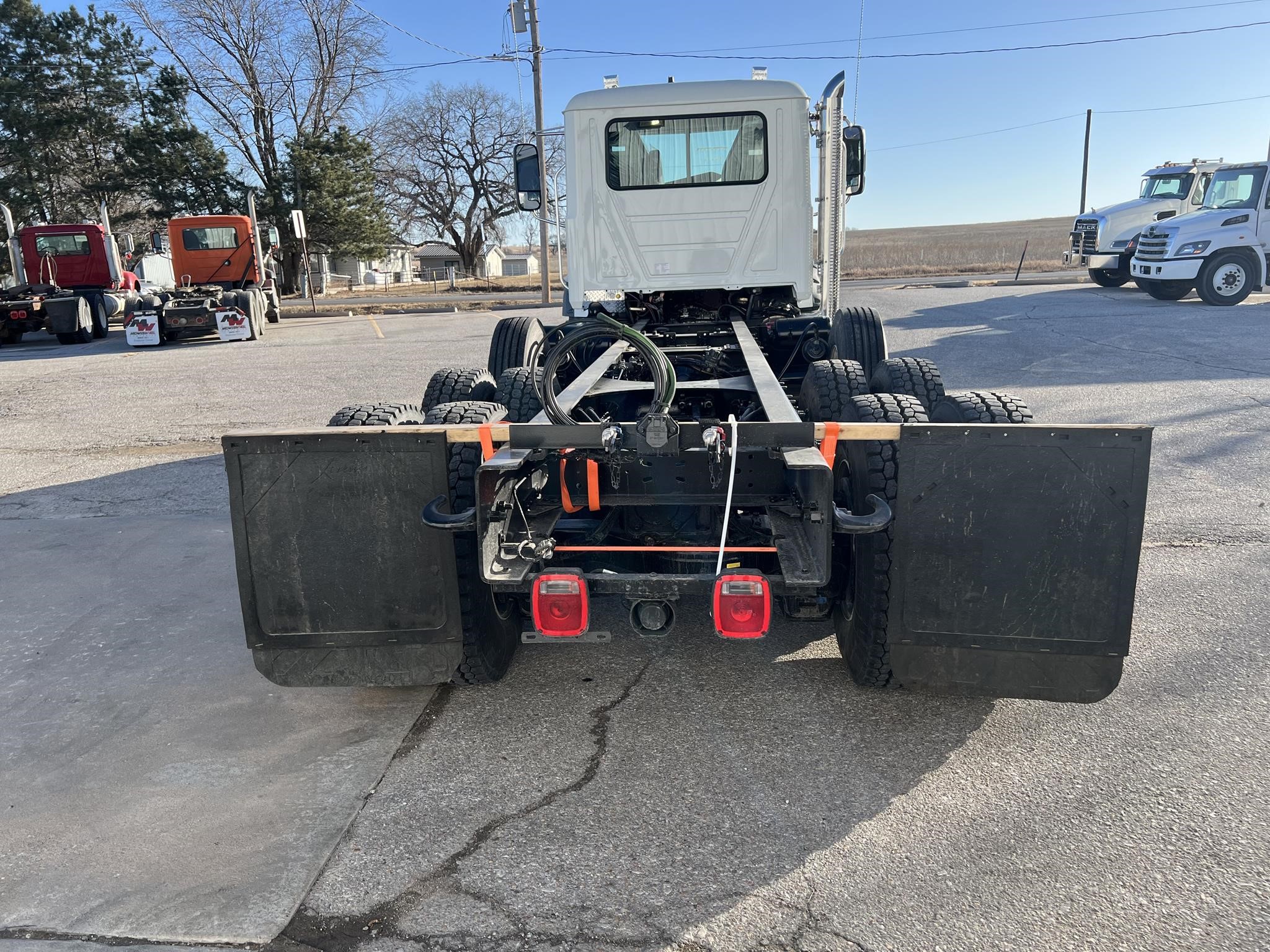 2026 MACK GRANITE 84FR - image 4 of 6