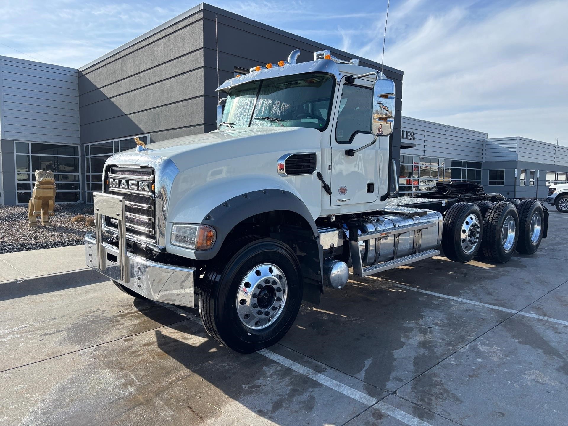 2026 MACK GRANITE 84FT - image 1 of 6