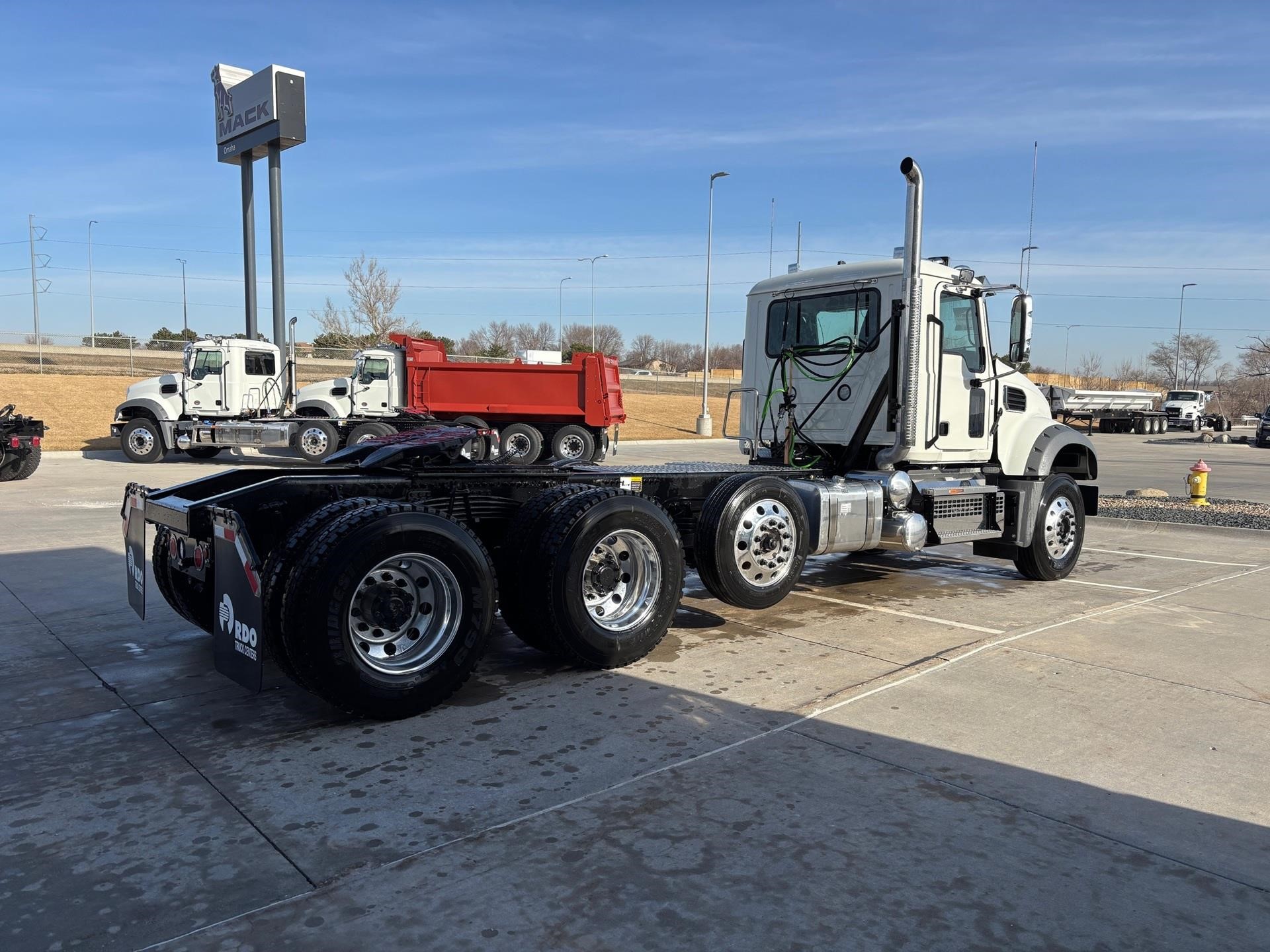 2026 MACK GRANITE 84FT - image 5 of 6