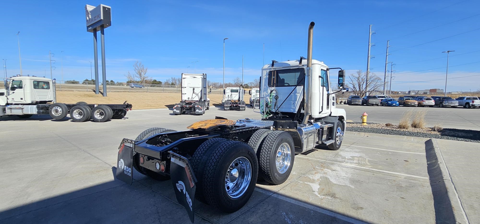 2020 MACK ANTHEM 64T - image 5 of 6