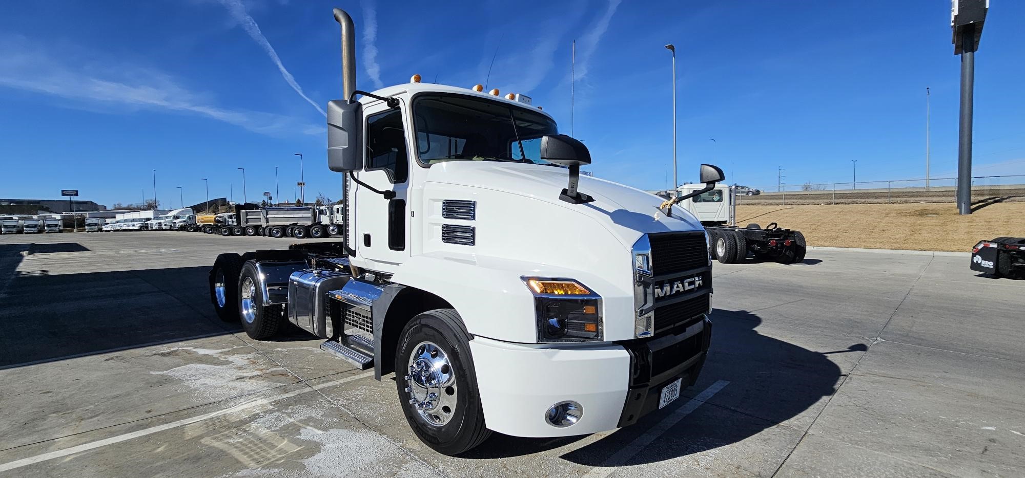 2020 MACK ANTHEM 64T - image 3 of 6