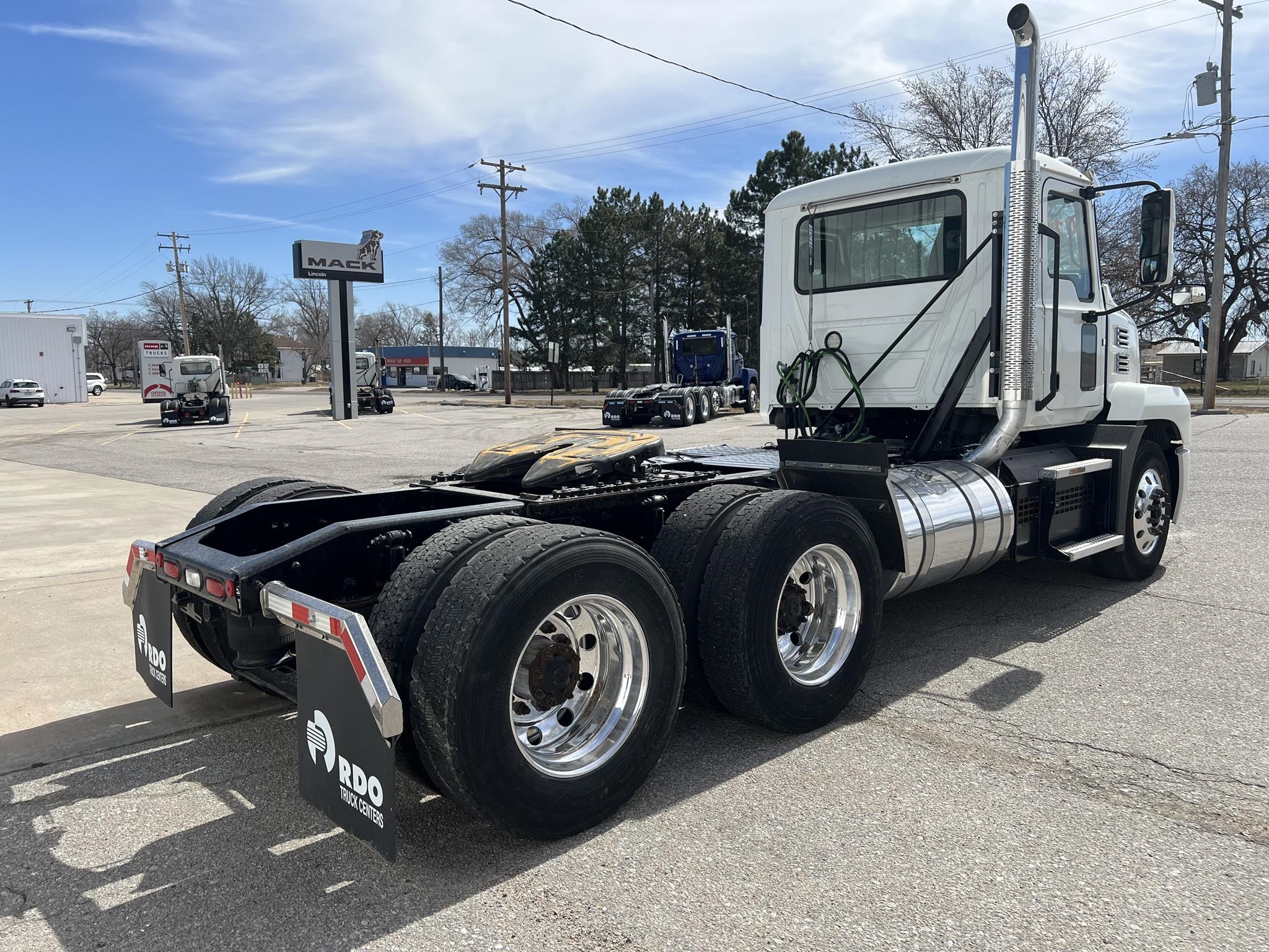 2019 MACK ANTHEM 64T - image 5 of 6