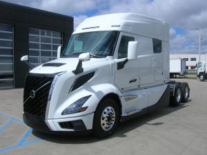 2025 VOLVO VNL64T840 9053652985