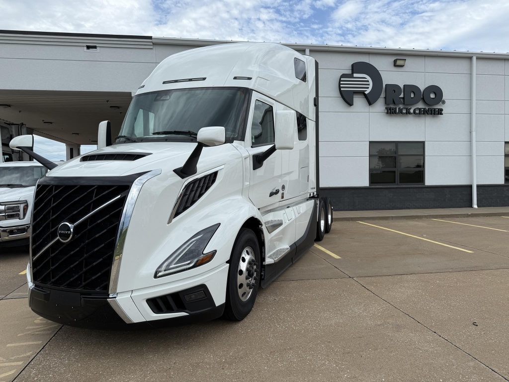 2026 VOLVO VNL64T860 - RDO Truck Centers