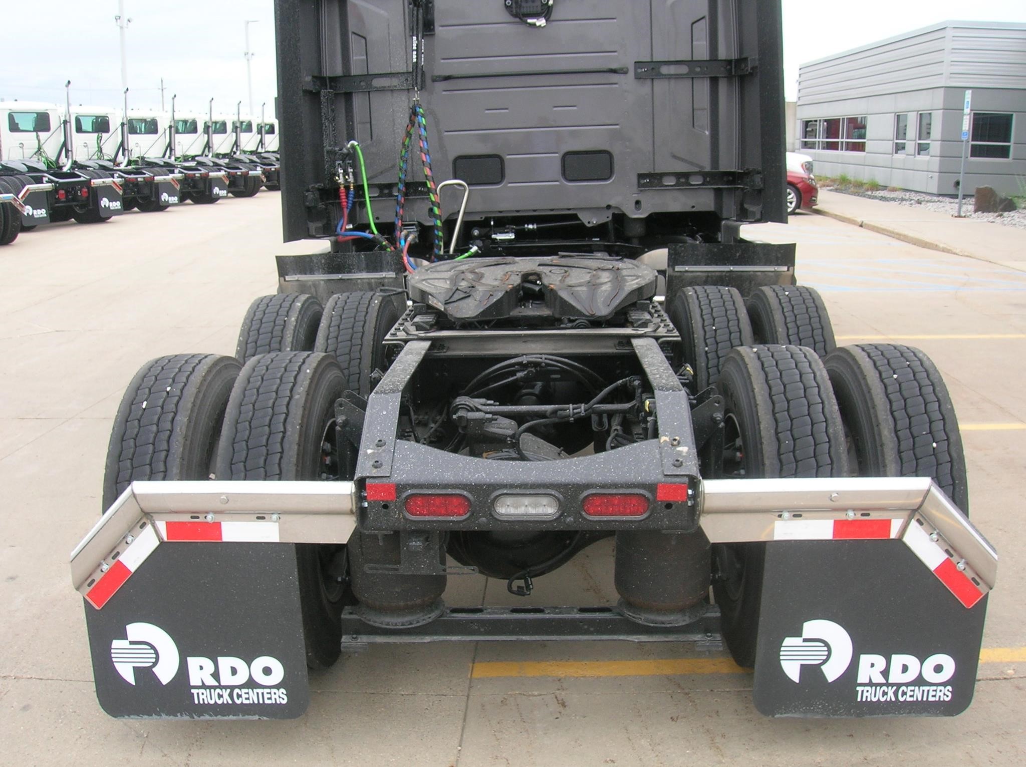 2026 VOLVO VNL64T860 - image 6 of 6