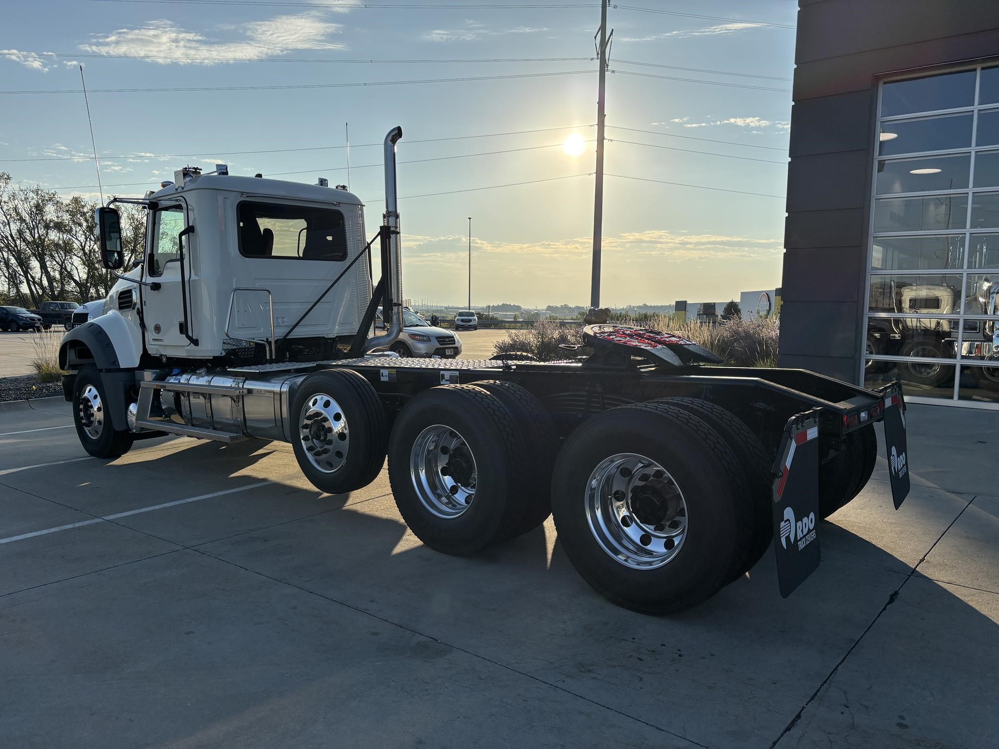 2026 MACK GRANITE 84FT - image 3 of 6