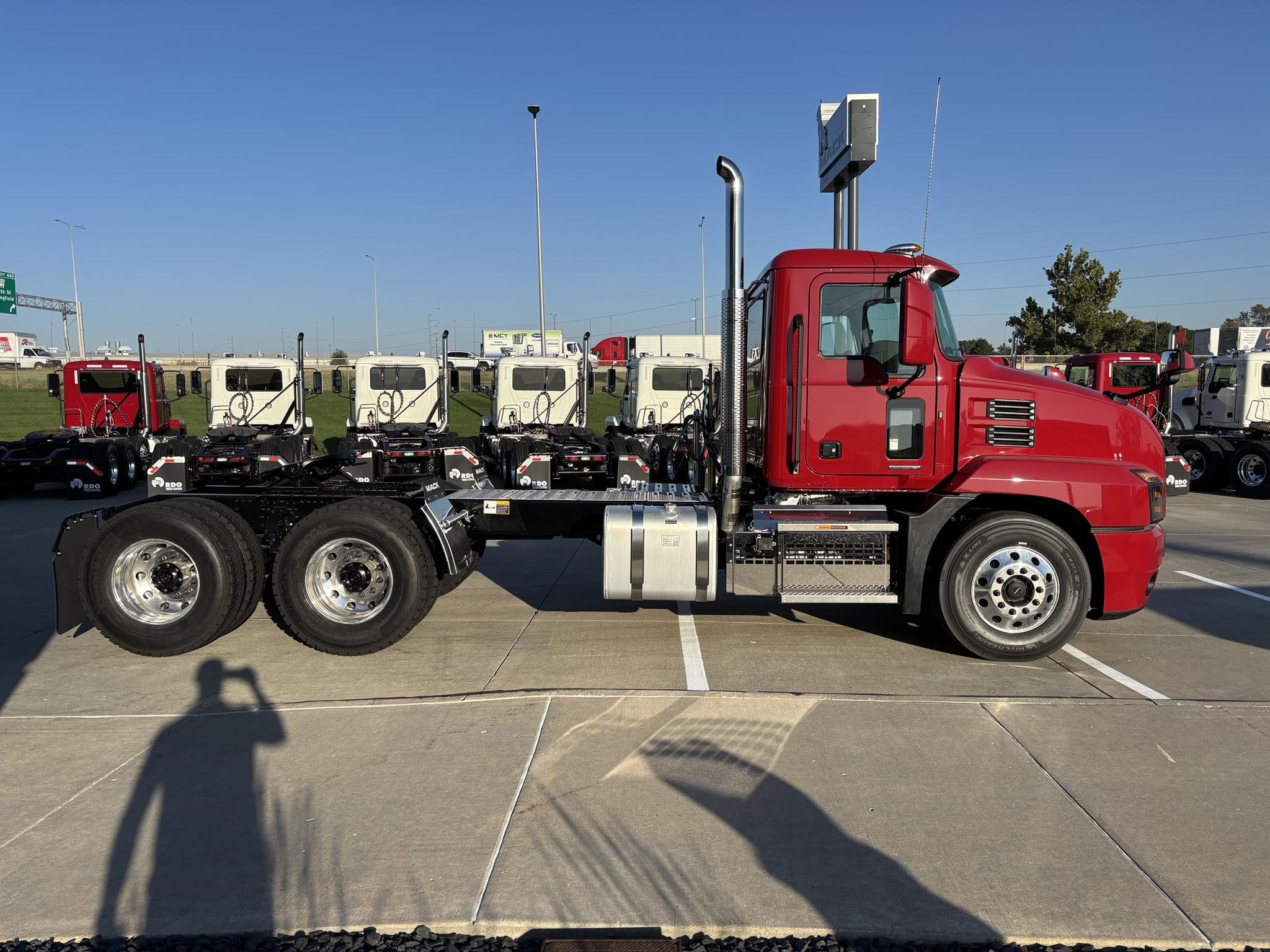 2026 MACK ANTHEM 64T - image 5 of 6
