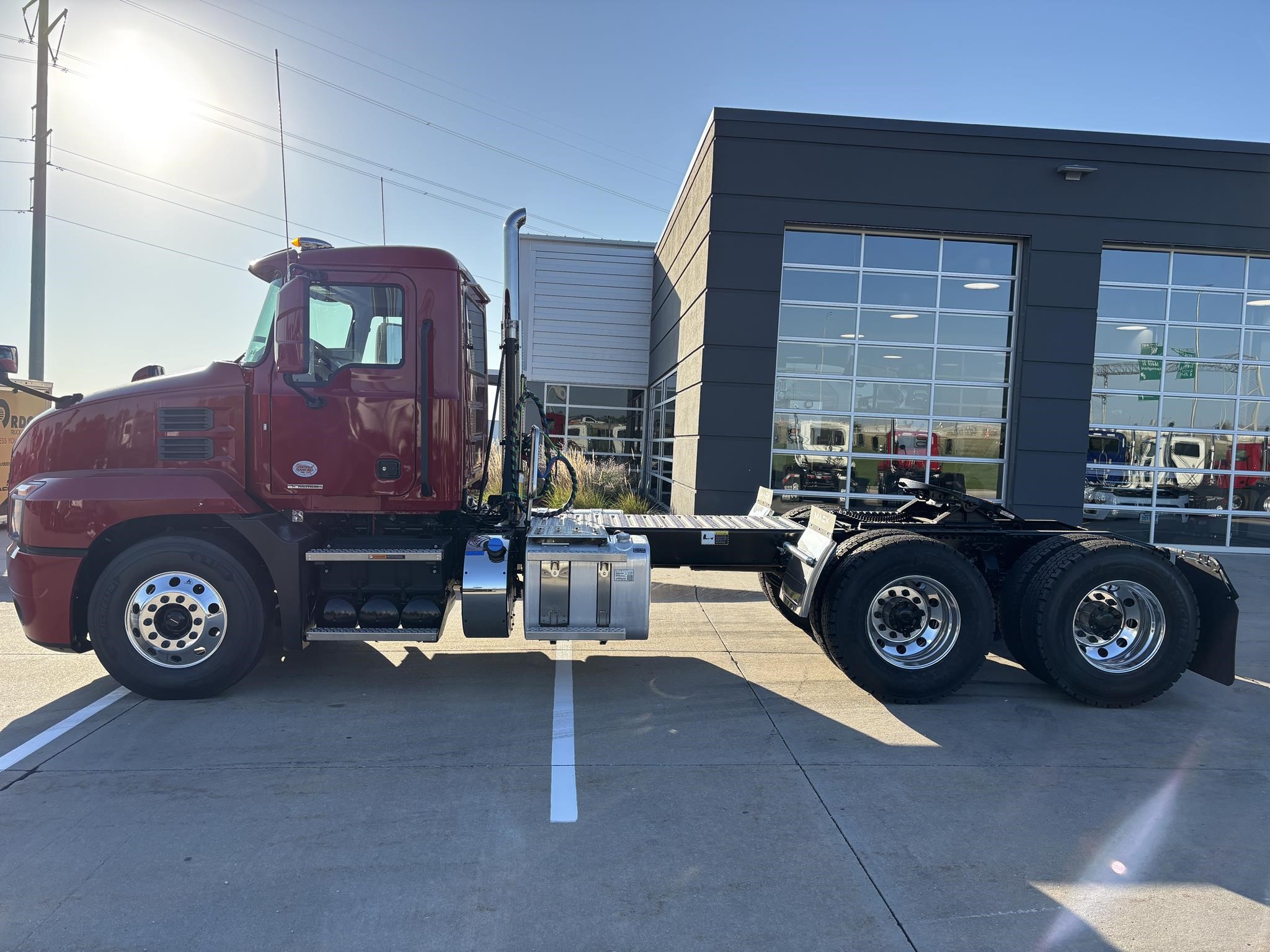 2026 MACK ANTHEM 64T - image 2 of 6