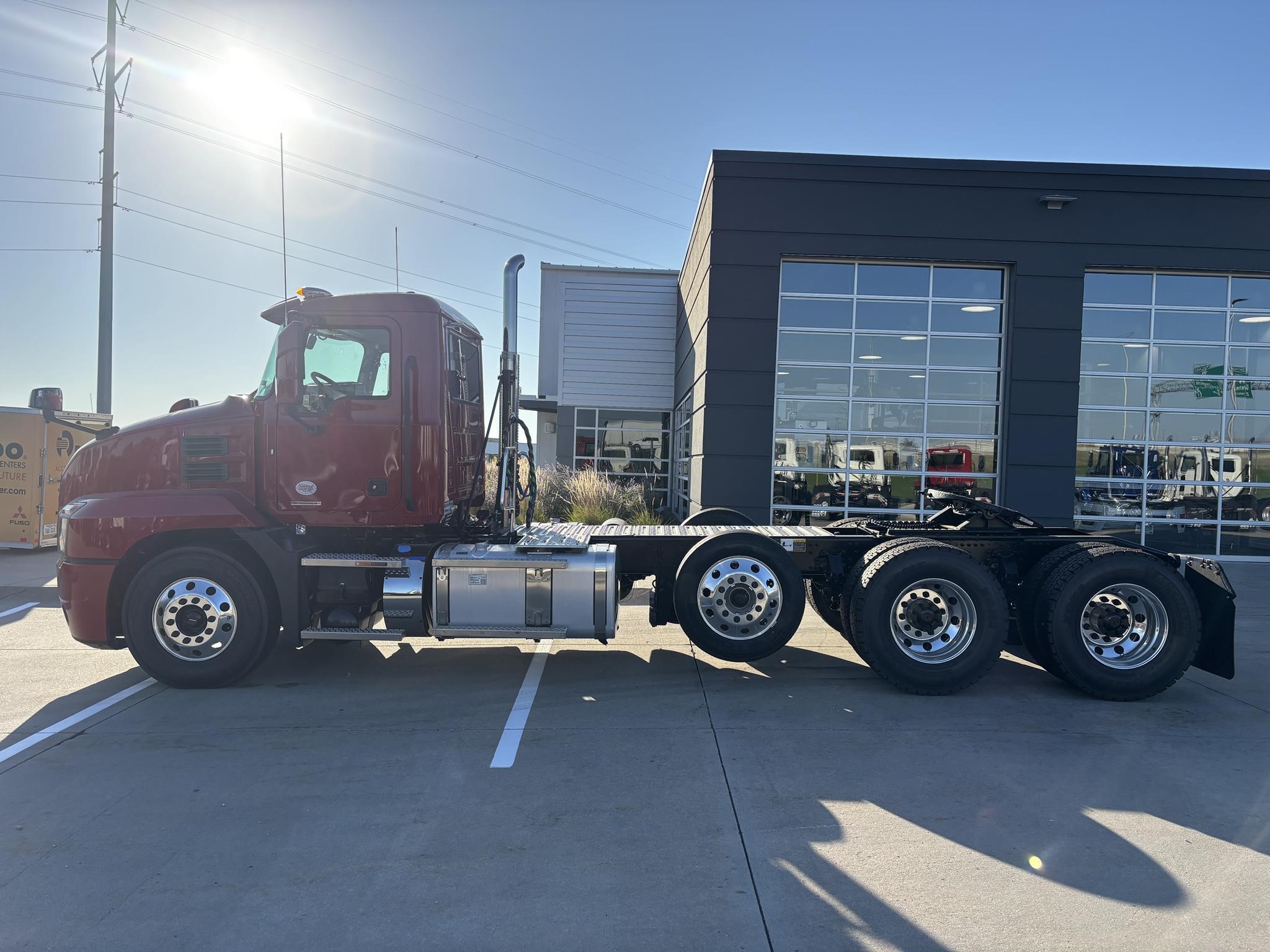 2026 MACK ANTHEM 84T - image 2 of 6