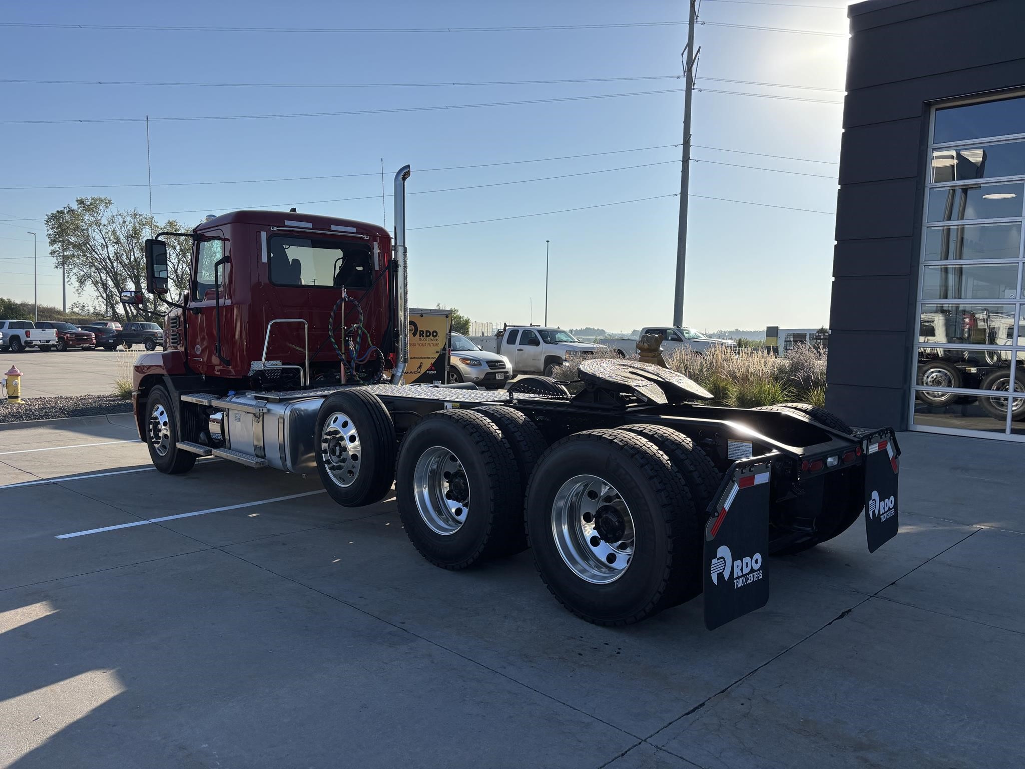2026 MACK ANTHEM 84T - image 3 of 6
