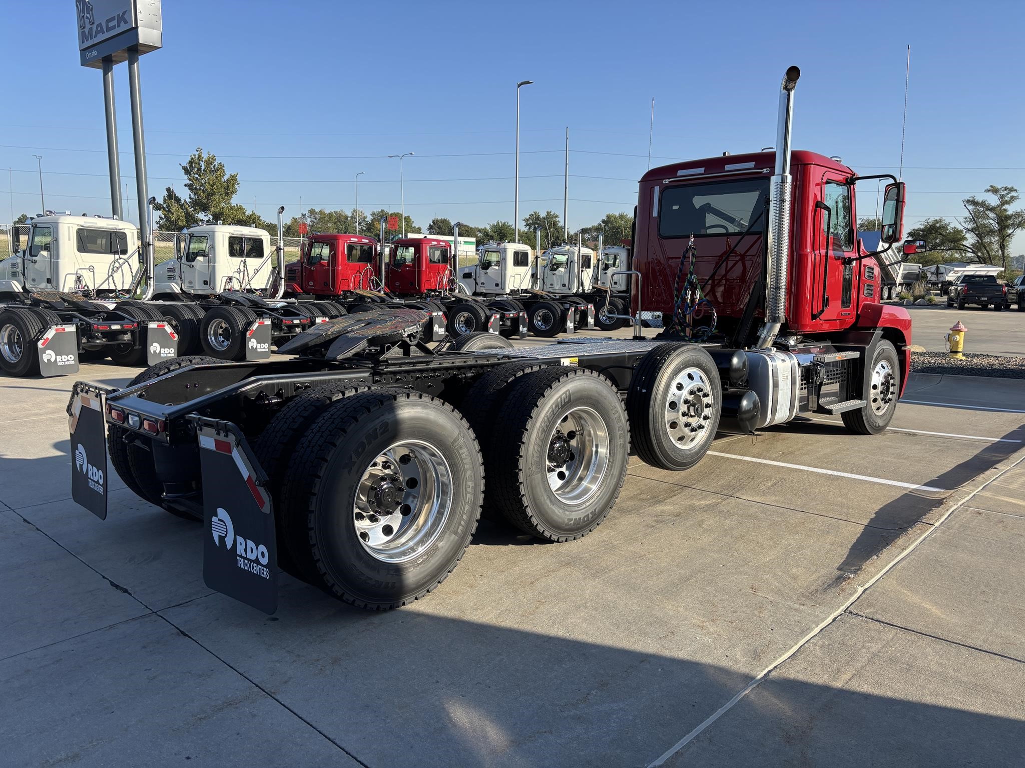 2026 MACK ANTHEM 84T - image 4 of 6