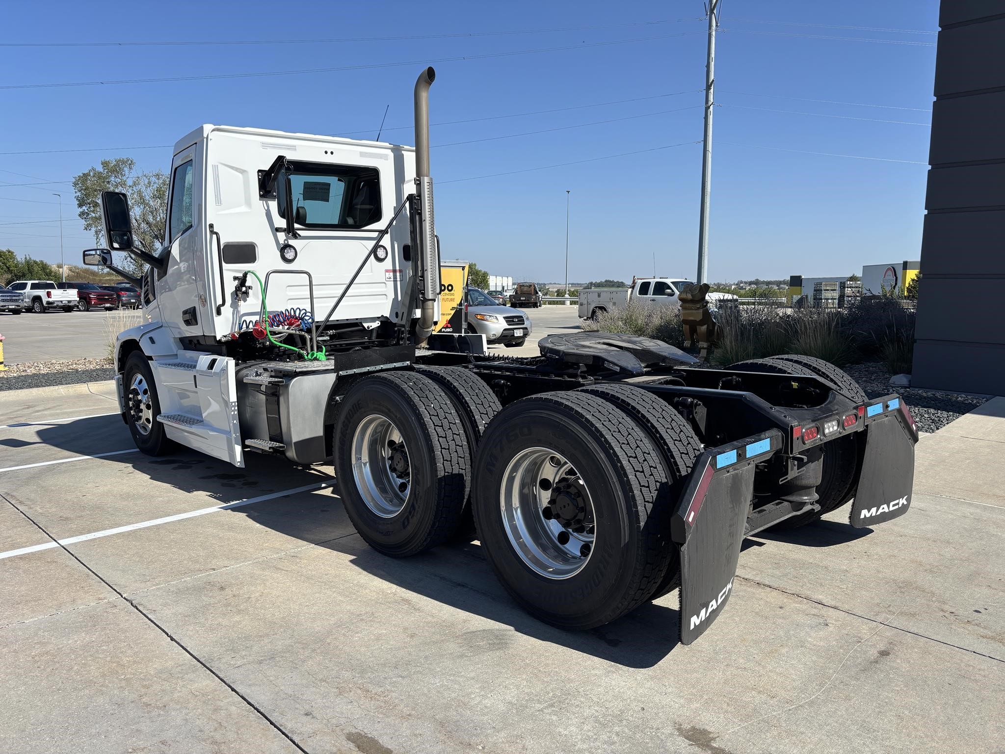 2026 MACK PIONEER 64T - image 3 of 6