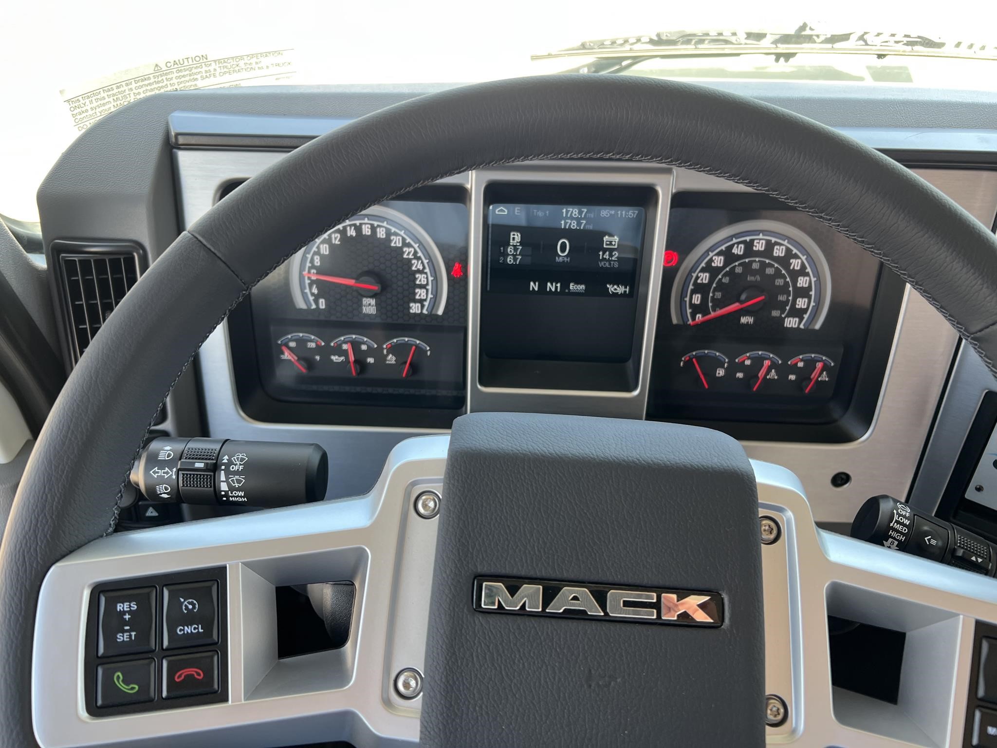 2026 MACK PINNACLE 64R 10012156401 2026 MACK PINNACLE 64R 10012156401