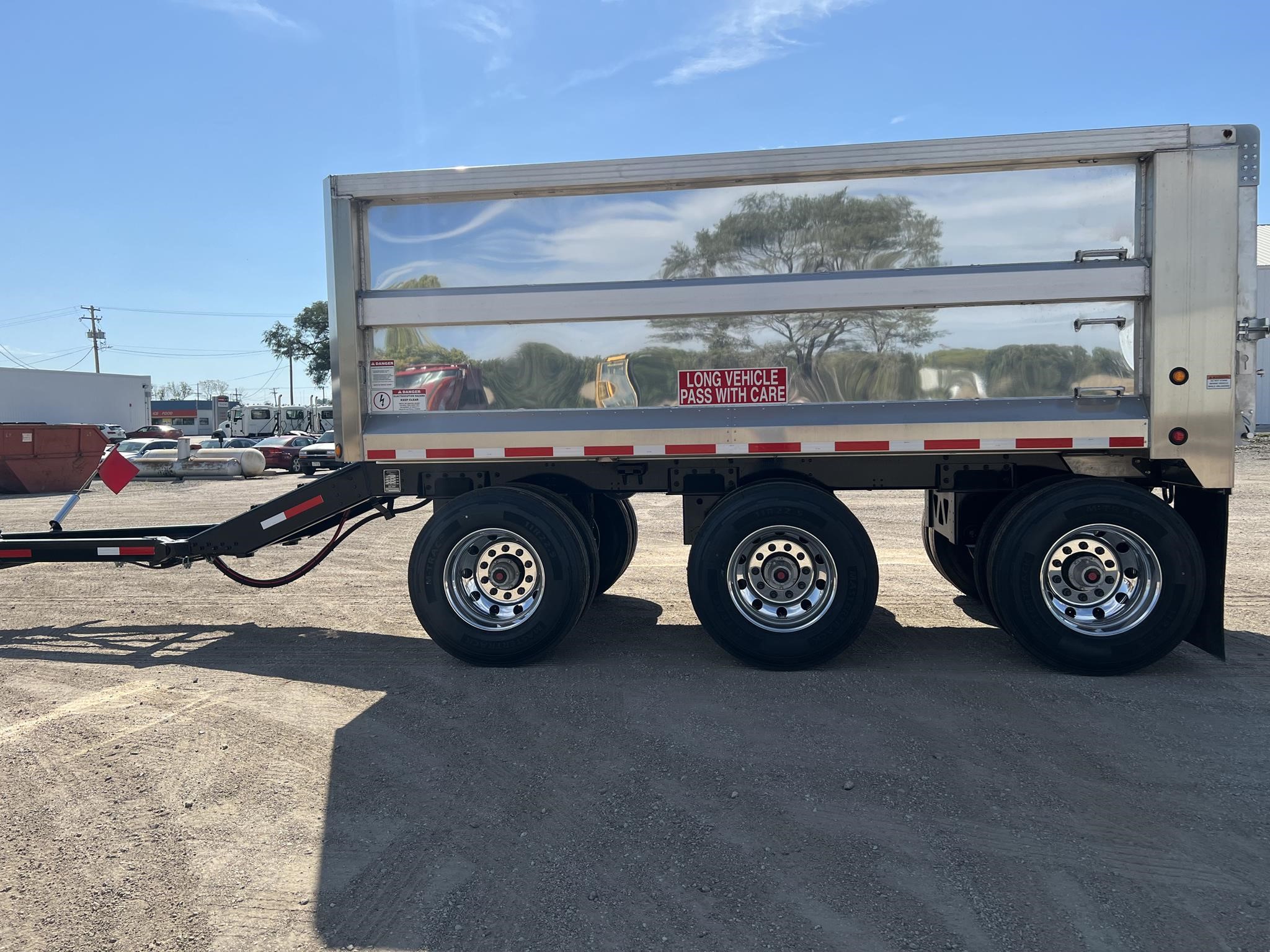 2026 MACK PINNACLE 64R 10012156438 2026 MACK PINNACLE 64R 10012156438