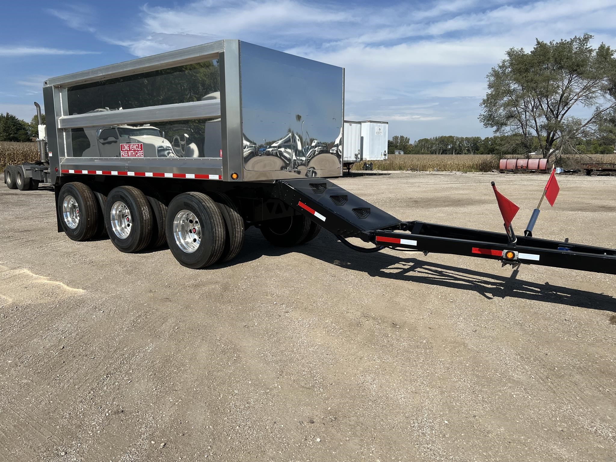 2026 MACK PINNACLE 64R 10012156519 2026 MACK PINNACLE 64R 10012156519