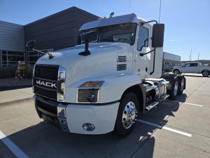 2021 MACK ANTHEM 64T 10014724435