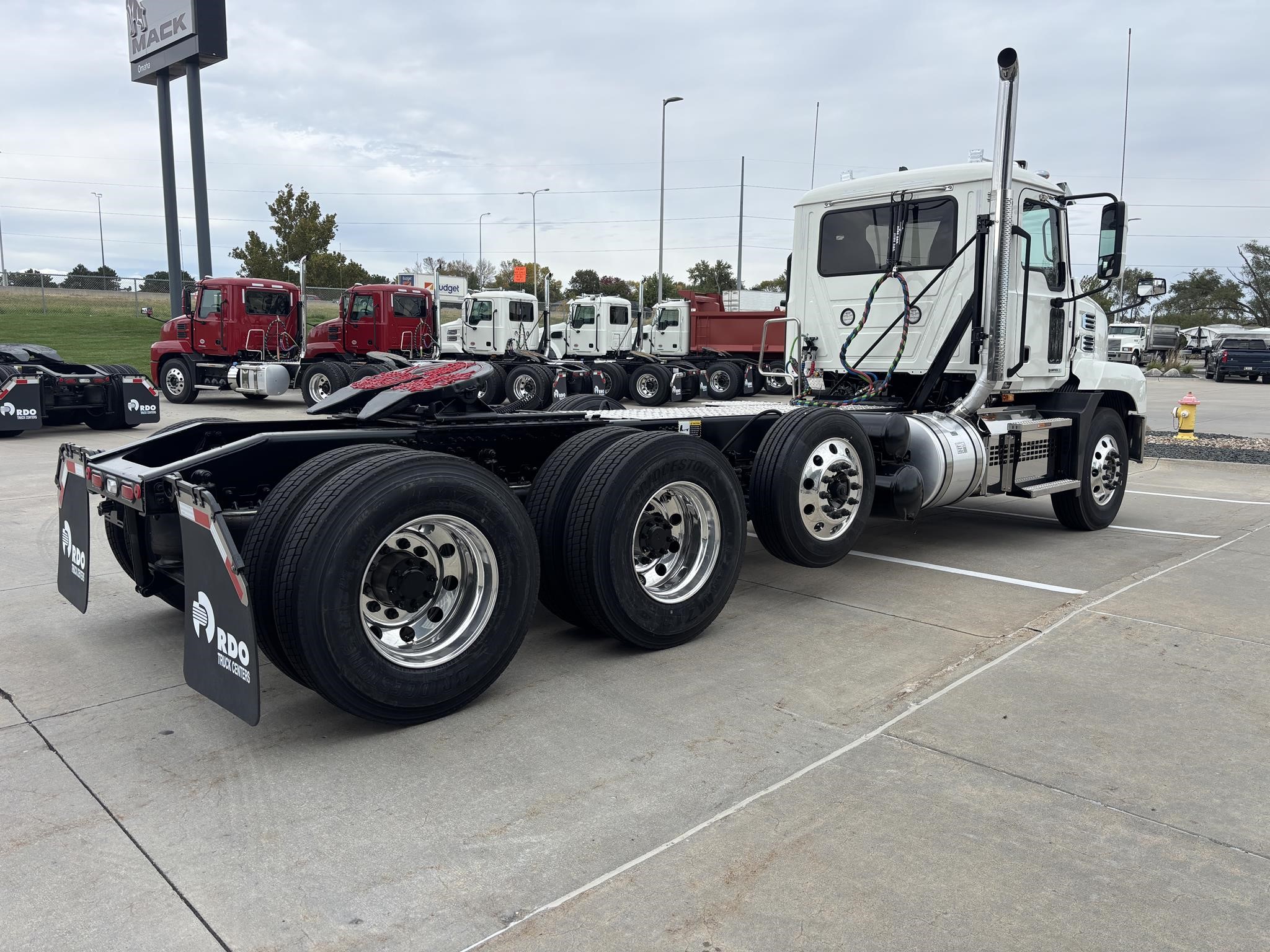 2026 MACK ANTHEM 84T - image 5 of 6