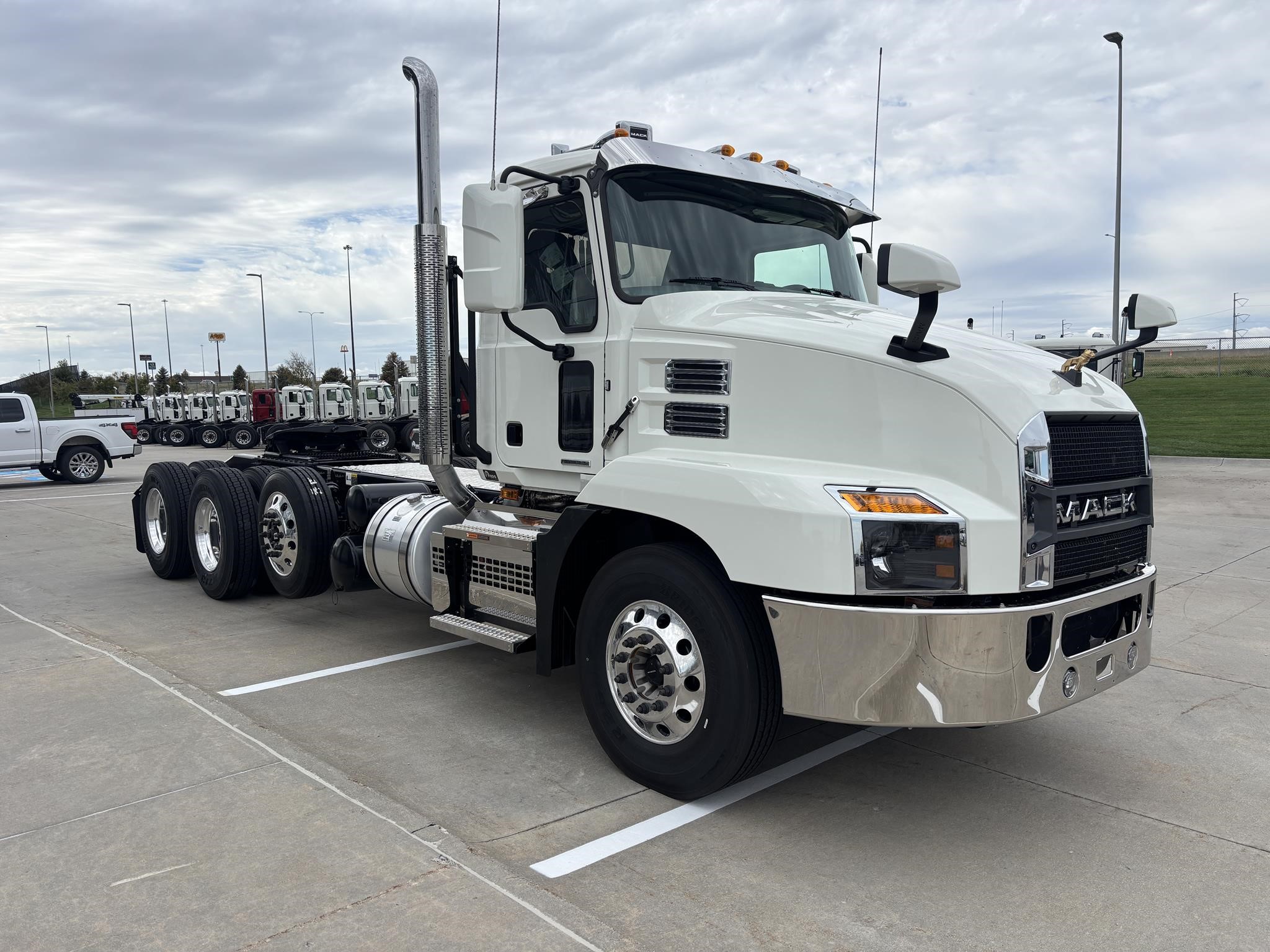 2026 MACK ANTHEM 84T - image 6 of 6