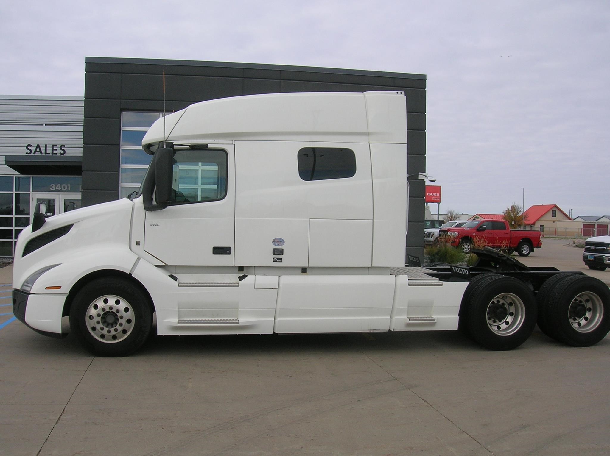 2022 VOLVO VNL64T740 10015684039 2022 VOLVO VNL64T740 10015684039