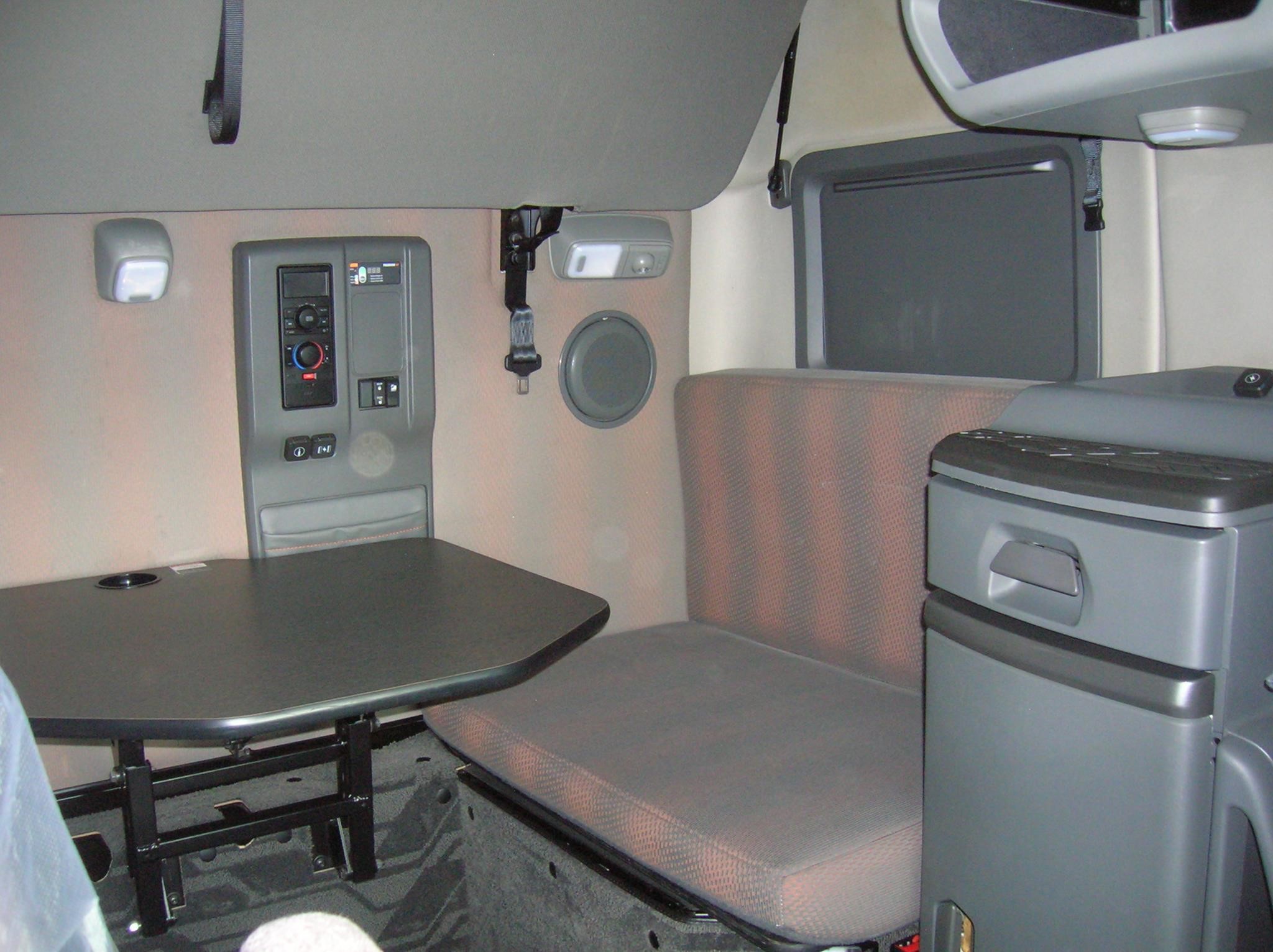 2022 VOLVO VNL64T740 10015684059 2022 VOLVO VNL64T740 10015684059