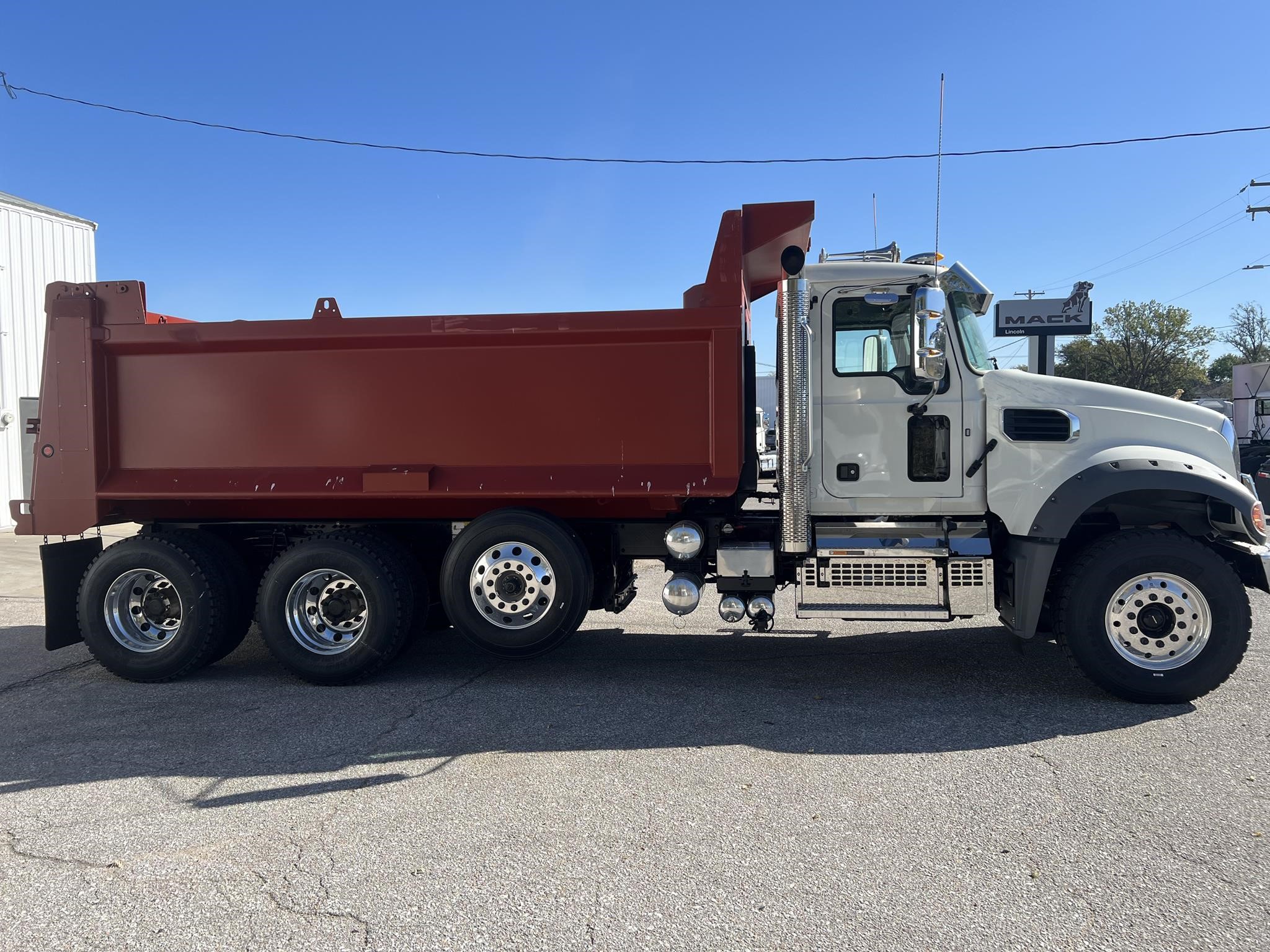 2026 MACK GRANITE 84FR 2026 MACK GRANITE 84FR - image 6 of 6