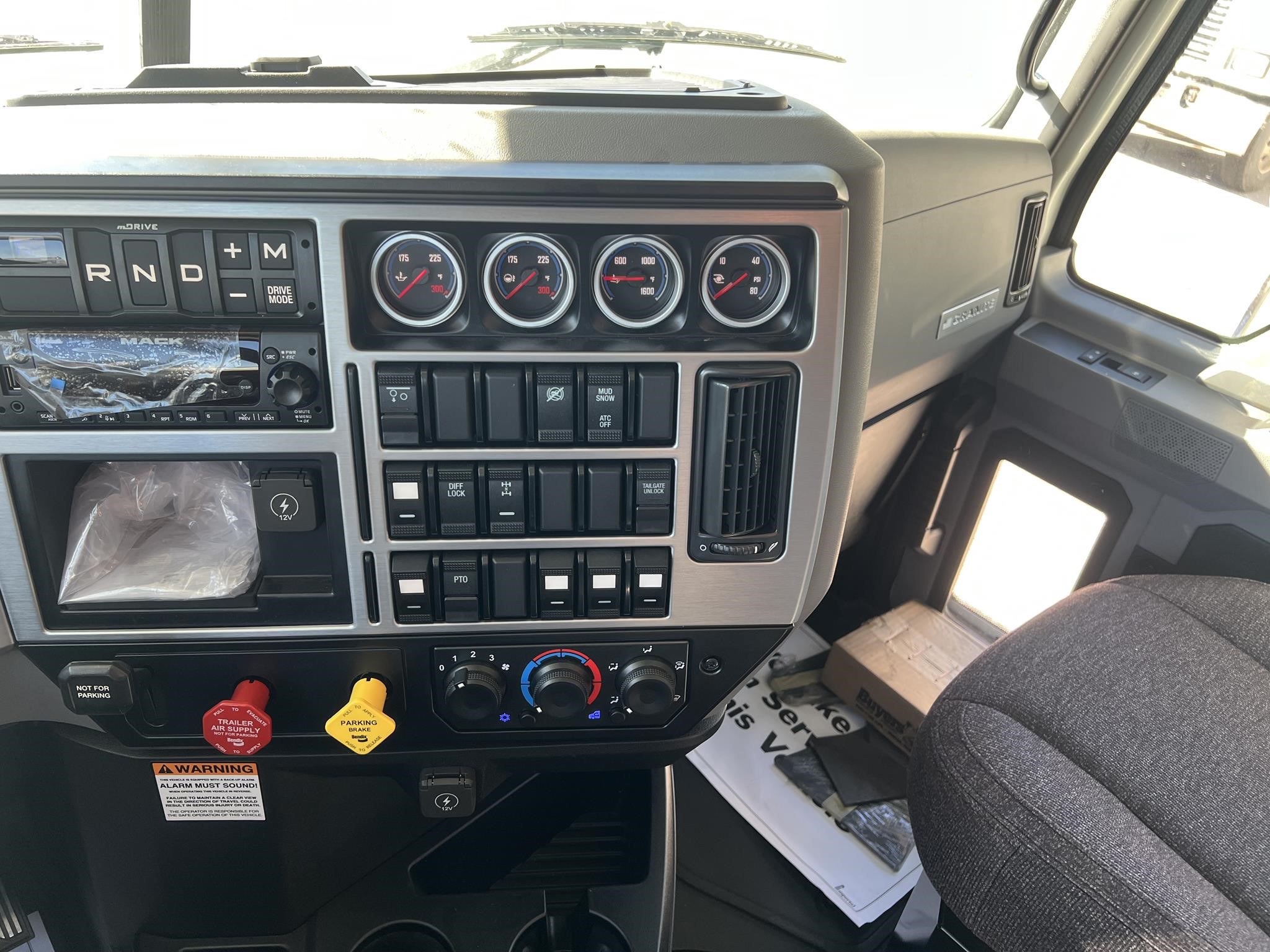 2026 MACK GRANITE 84FR 10015739745 2026 MACK GRANITE 84FR 10015739745